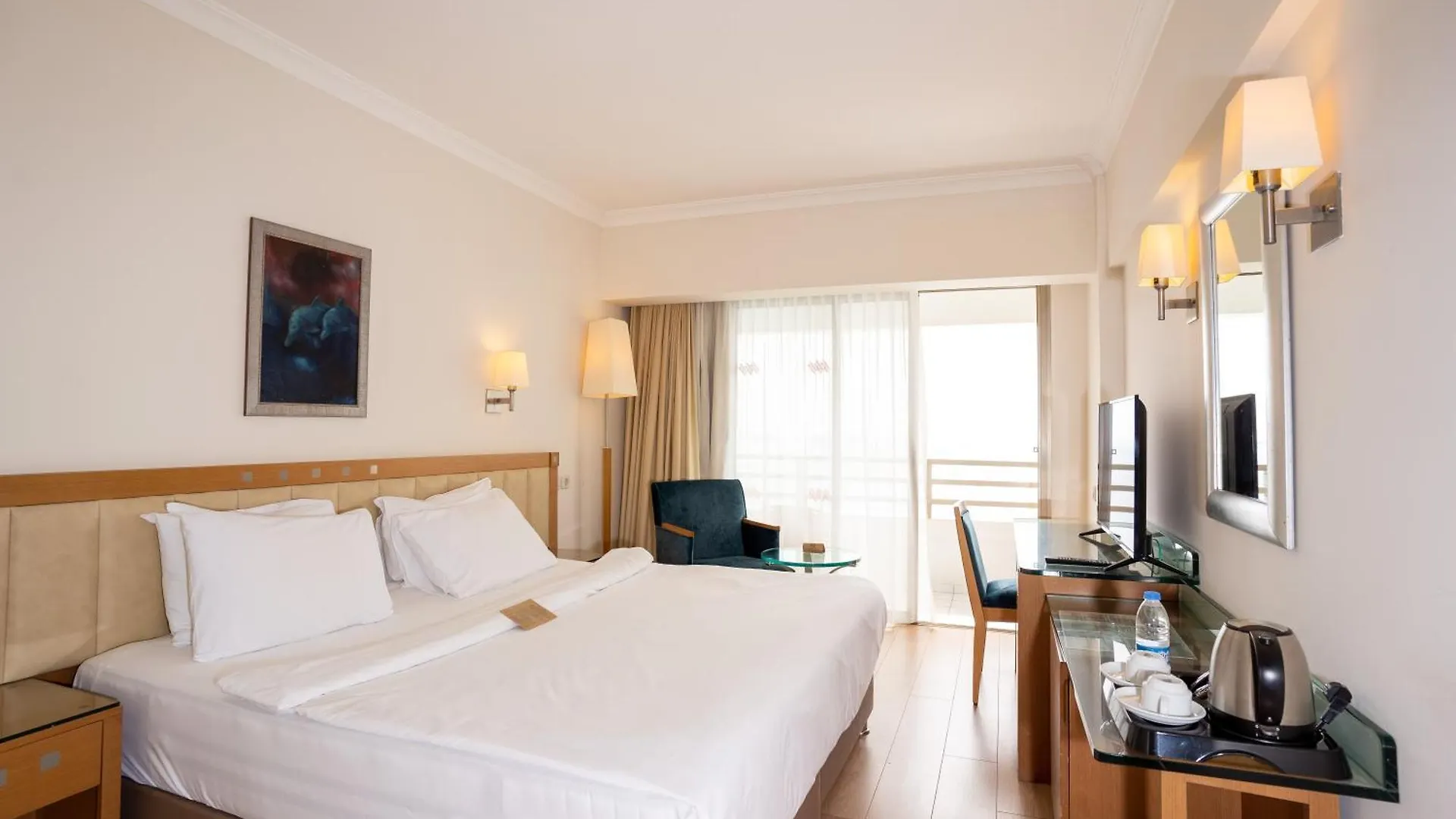 Korumar Hotel Deluxe Kusadasi